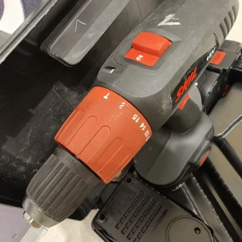 Masina de gaurit si insurubat cu acumulator NiCd Skil F0152395A