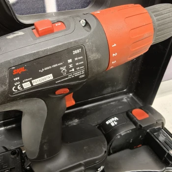 Masina de gaurit si insurubat cu acumulator NiCd Skil F0152395A