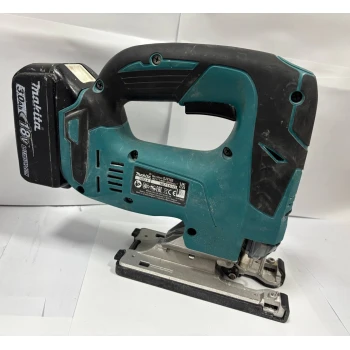 Fierăstrău vertical cu acumulator şi motor fără perii Makita DJV182