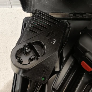 Masina de gaurit si insurubat cu acumulator NiCd Skil F0152395A