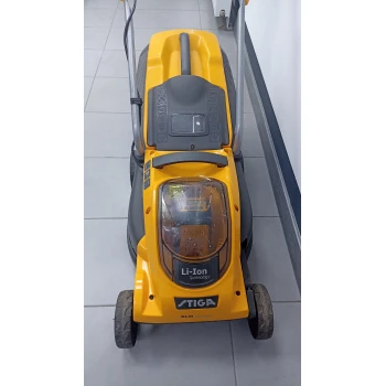Mașină de tuns iarba Stiga SLM 3648 AE