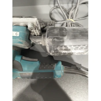 Masina de slefuit Makita  BO7711