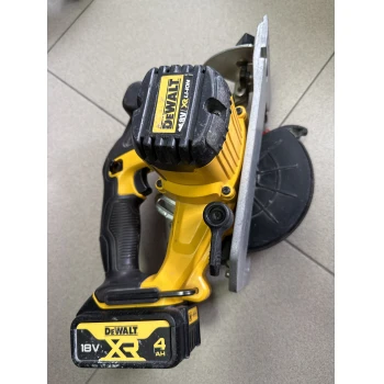 Ferestrau circular Dewalt DCS391