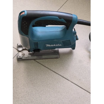 Fierestrau pendular Makita 4329