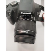 Aparat foto Canon 2000D