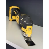 Renovator Alimentat Dewalt DCS355